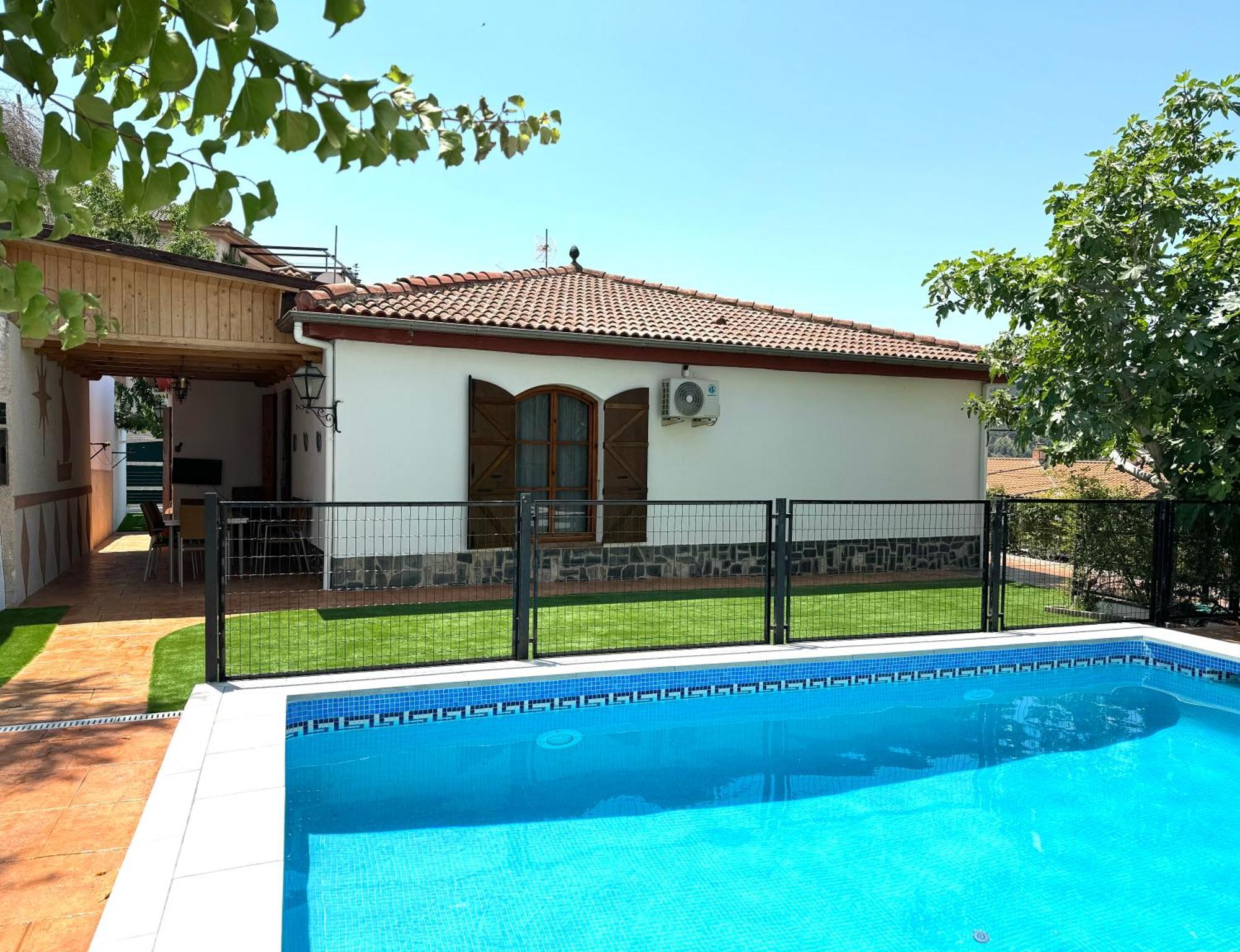 Casa Rural Vistablanca En Una Sola Planta Con Bonitas Vistas Y Piscina - Junto A La Capital Y La Alhambra Cenes De La Vega Luaran gambar